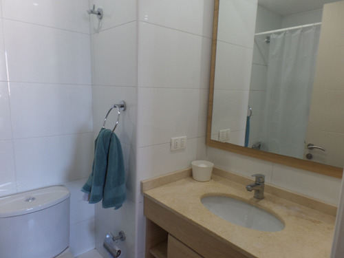 Arriendo (año Corrido ) 1 Dorm....x Copec Av.eluchans