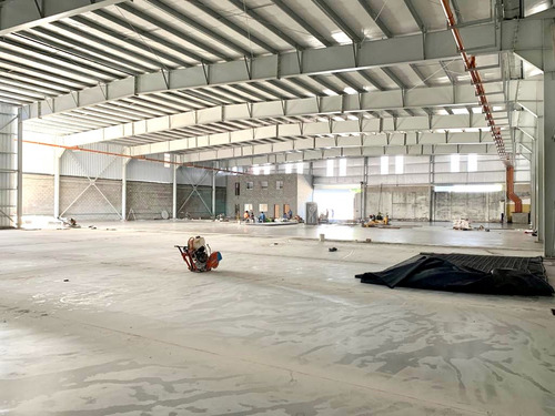 Alquiler Nave Industrial 2000 M2 En La Boca