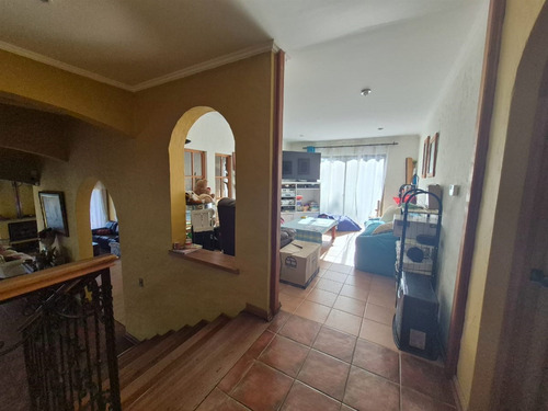 Casa En Arriendo De 5 Dorm. Condominio Nogales Machalí
