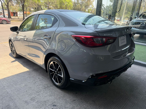 Mazda Mazda 2 2.0 Signature Sedan At