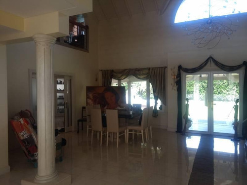 Imagen 8 de 30 de Magnífico Chalet En Venta En Country San Diego- Moreno