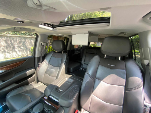Imagen 13 de 14 de Cadillac Escalade 2015 6.2 Paq P Premium 4x4 At