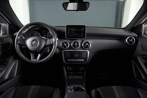 Imagen 9 de 14 de Mercedes-benz Clase A 1.6 A200 Urban 156cv 2018