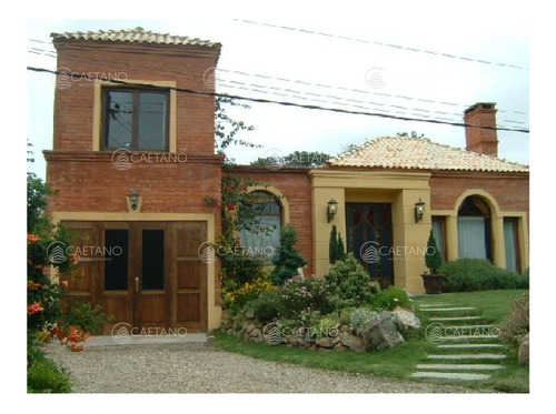 Muy Linda Casa En Alquiler, Zona Pinares, Punta Del Este