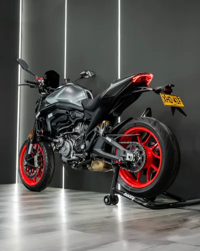 Ducati Monster 937