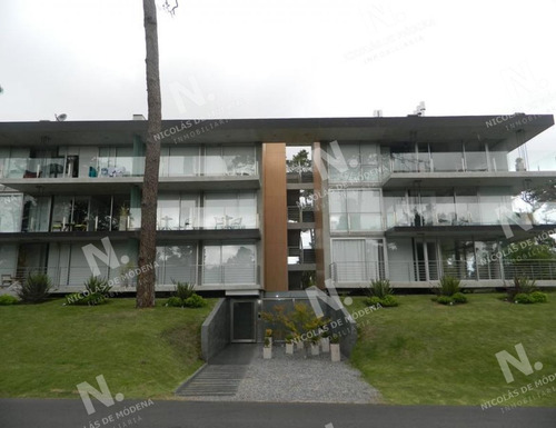 Imagen 15 de 22 de Apartamento En Venta - Playa Mansa - Punta Del Este Mansa