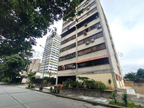 Venta De Apartamento En El Paraiso Caracas
