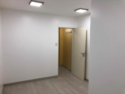 Imagen 7 de 13 de Casa En Avellaneda Venta / Permuta Menor Valor