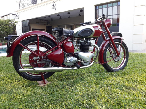 Imagen 7 de 10 de Triumph Speed Twin 500. 1948