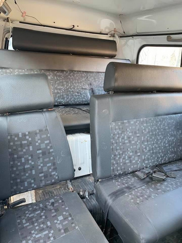 Vw Kombi 2010 12 Passageiros