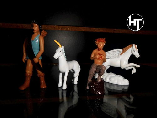 Imagen 2 de 9 de Criaturas Mitologicas, 16 Mini Figuras, De Plastico, 2 Pulga