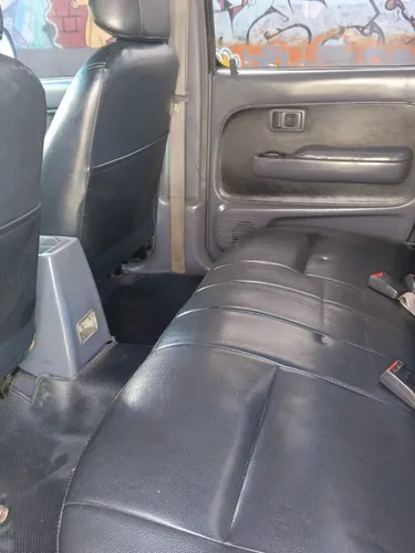 Toyota Hilux 2.4l 4x2