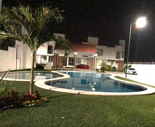 Casa En Venta, Emiliano Zapata, 3 Recámaras