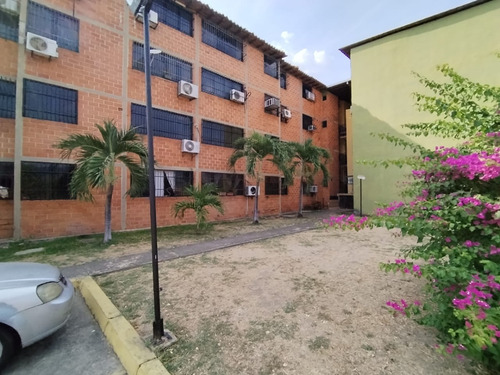 Apartamento En Conjunto El Parque, Valencia. (sdanit-16)