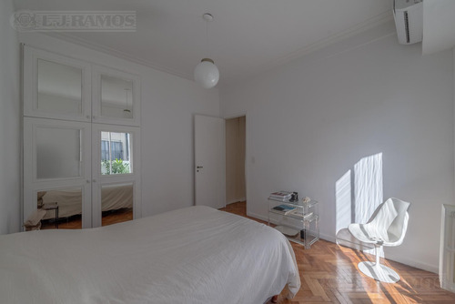 3 Ambientes - Impecable- Recoleta - Toilette - Super Luminoso