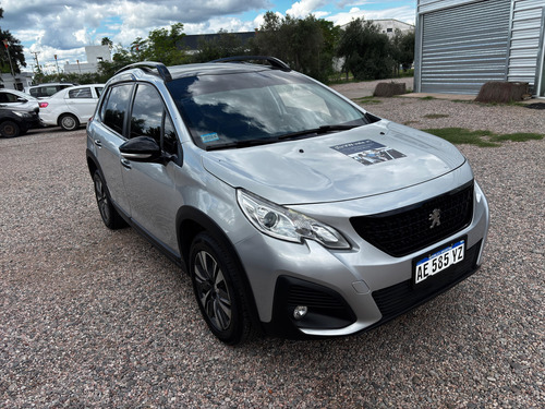 Peugeot 2008 1.6 Feline