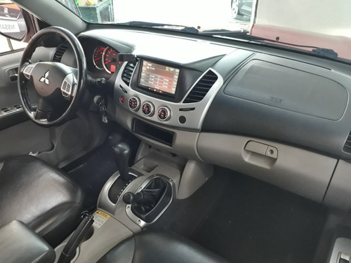 Imagem 9 de 11 de Mitsubishi L200 3.5 Triton Hpe Flex Cab. Dupla 4x4 Aut. 4p
