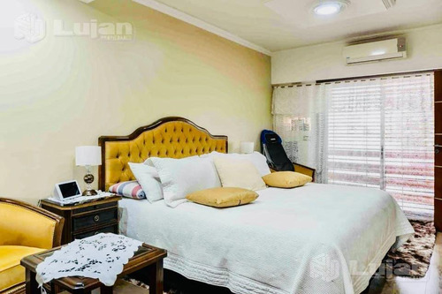 Imagen 23 de 30 de Caaguazu 7343 Excelente Casa - Liniers Con Parque
