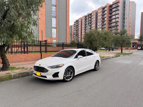 Ford Fusion Híbrido