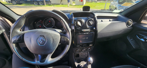 Renault Duster Oroch 2.0 Outsider Plus
