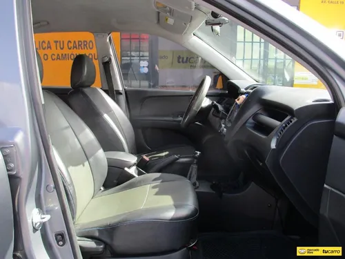 Kia New Sportage Lx 4x2 2000cc Mt Aa