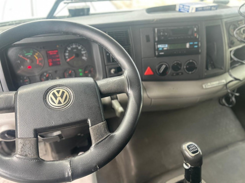Vw Volkswagen Constellation 19-320 4x2 Ano 2010