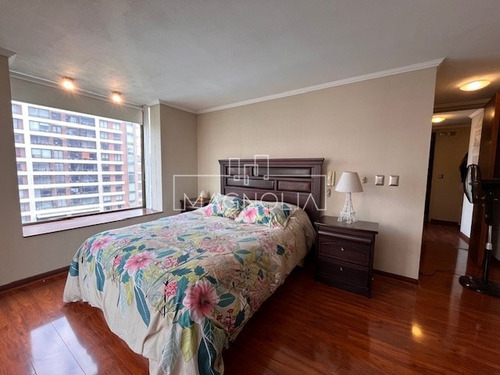 Departamento En Arriendo De 3 Dorm. En Las Condes