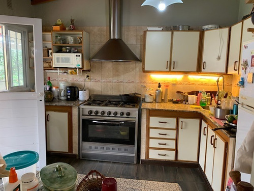 Imagen 3 de 7 de Venta- Casa 3 Habitaciones En Luis Guillon !
