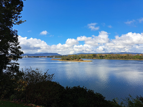 Espectacular Casa Orilla Rio Valdivia. Imperdible 