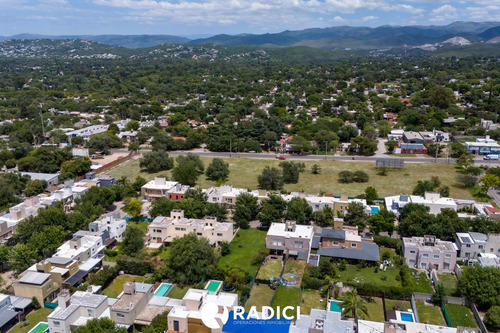 Venta Lote Apto Duplex En B La Catalina! - La Mejor Uicacion A Metros De Ingreso Principal! Lo Vas A Perder