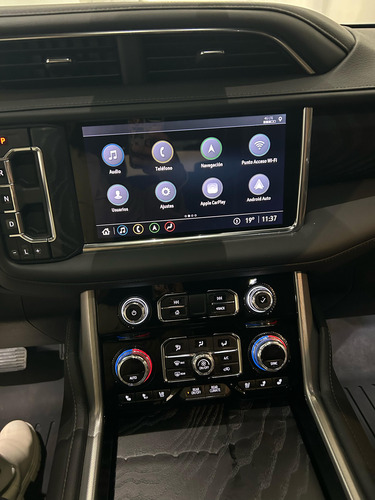 GMC Yukon 6.2 Denali 8 Vel Awd At XL