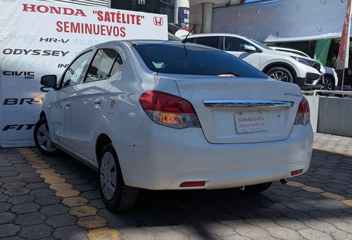 Dodge Attitude 1.2 Se At
