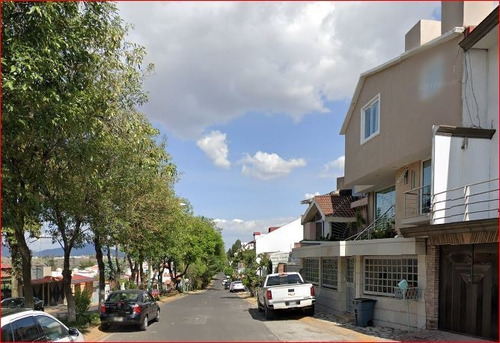 Imagen 2 de 8 de Casa Av. De La Iglesia Arboledas Ls