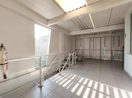 Bodega En Venta En Quinta Bosch. Cod V25915