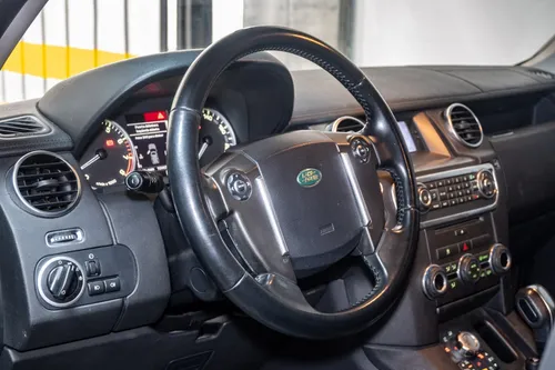 Land Rover Discovery 5.0 Se
