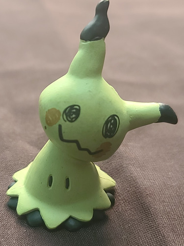 Figura Pokemon Mimikyu Marca Tomy