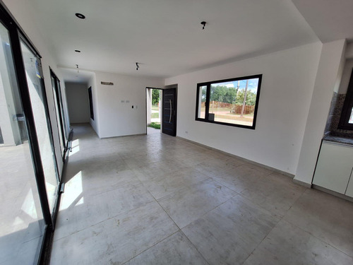 Venta Casa 3 Dormitorios Roldan