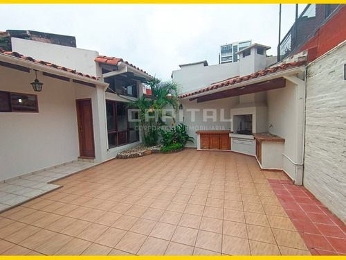 Casa En Alquiler Para Oficina O Vivienda En Sirari- Equipetrol