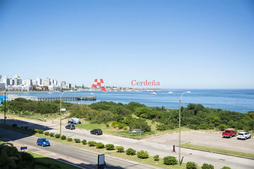 Venta - Departamento En Venta Con Vista Al Mar, Primera Fila Mansa