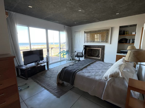 En Venta Comoda Casa En Montoya Frente Al Mar 5 Dormitorios