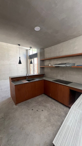 Casa En Venta A Unas Cuadras Del Parque De La Plancha Merida Yucatan