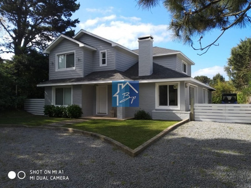 Casa En Venta, Tio Tom, Punta Ballena- Ref: 433