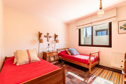 Casa Venta 5 Dorm. Excelente En Condominio En Lo Barnechea