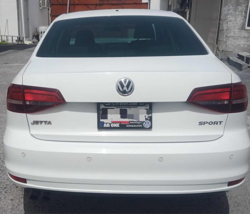 Volkswagen Jetta 2.5 Sportline Tiptronic At