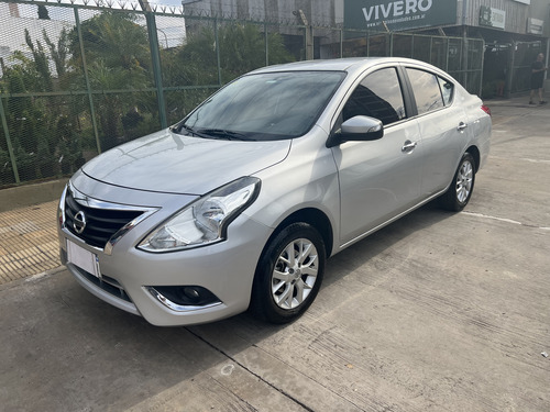 Nissan Versa 1.6 Advance Mt