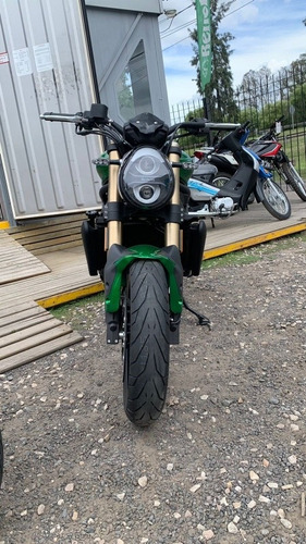 Imagen 6 de 17 de Benelli 752 S En Sbk Motos