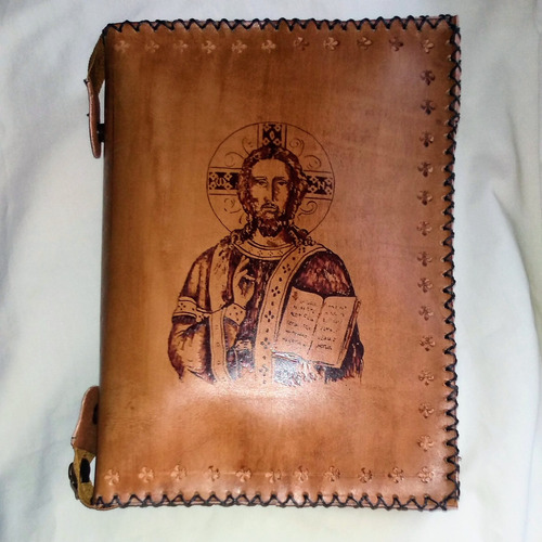 Fundas De Cuero Para Biblia Personalizadas -tamaño Mediano