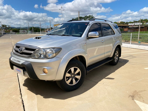 Toyota Hilux 3.0 Srv Cab. Dupla 4x4 Aut. 4p