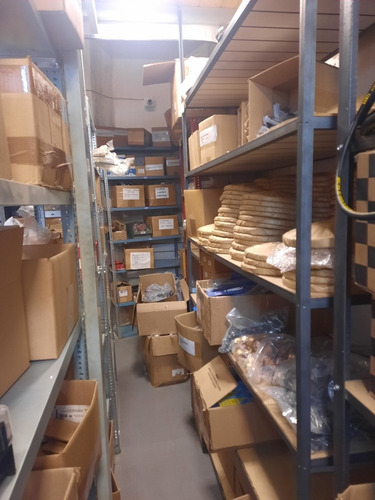 Imagen 5 de 9 de Vendo Local Comercial Y Llave De Negocio Zona De Repuestos