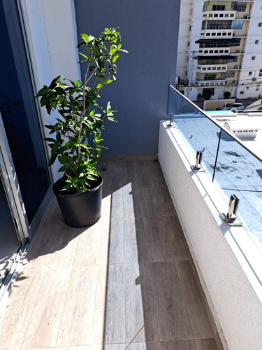Imagen 6 de 10 de Apartamento Con Vista Al Mar En Venta En Zona Universitaria, A Pocos Pasos Del Malecón, Cerca A Gascue,gazcue